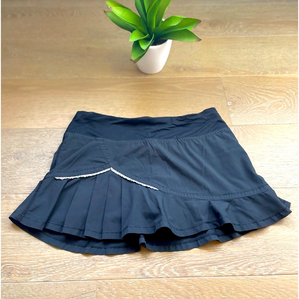 Lululemon skirt size 4